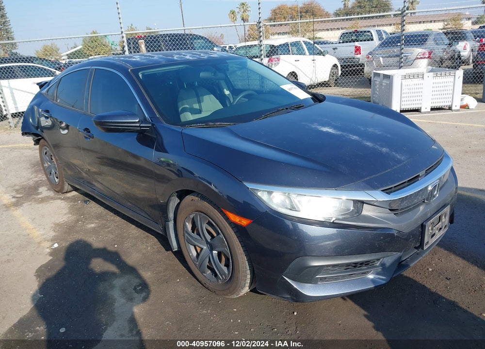 2018 HONDA CIVIC LX VIN: 2HGFC2F52JH538987