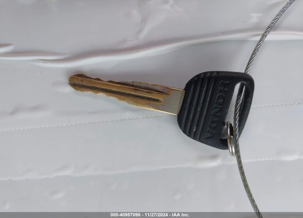 1999 HONDA CIVIC EX VIN: 2HGEJ8641XH505628