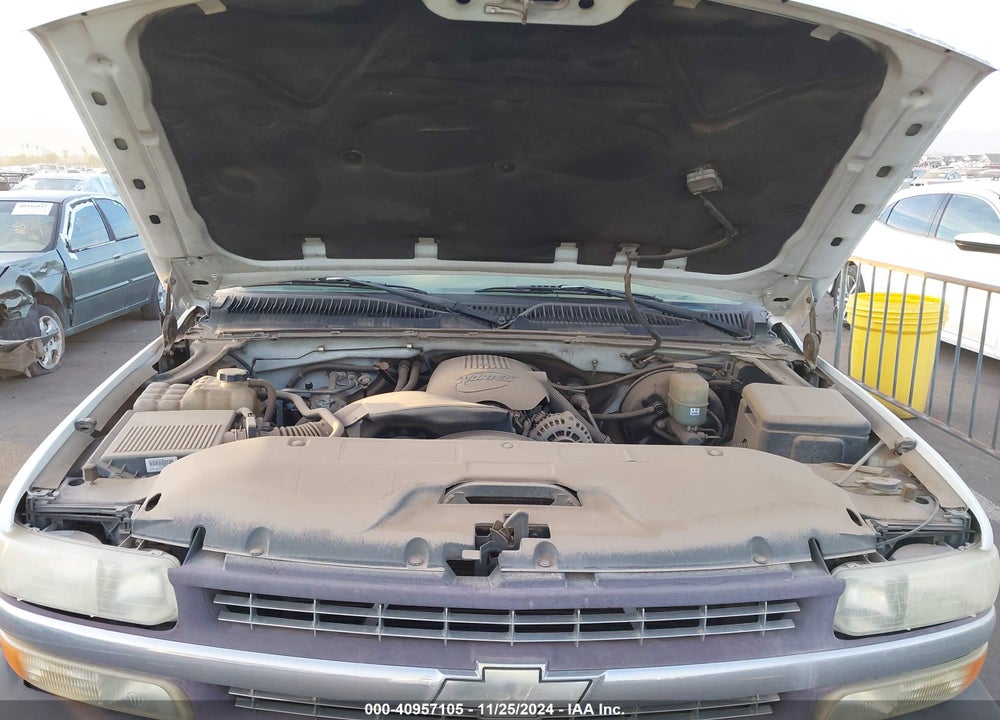 2001 CHEVROLET SILVERADO 1500 LS VIN: 2GCEC19VX11392640