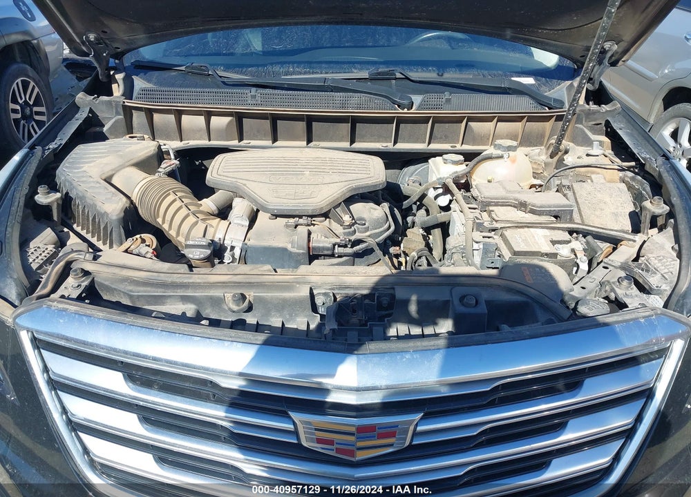 2017 CADILLAC XT5 PREMIUM LUXURY VIN: 1GYKNCRS8HZ304694