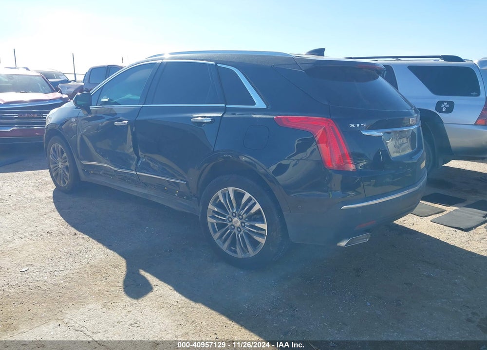 2017 CADILLAC XT5 PREMIUM LUXURY VIN: 1GYKNCRS8HZ304694