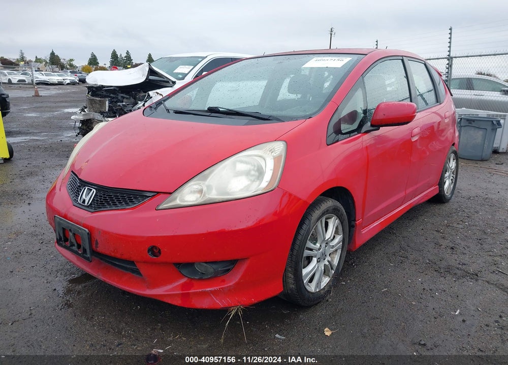 2011 HONDA FIT SPORT VIN: JHMGE8H52BC024976