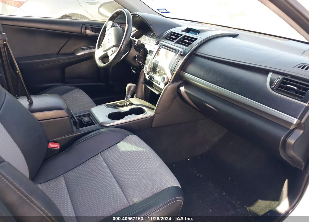 2014 TOYOTA CAMRY SE VIN: 4T1BF1FK9EU734377