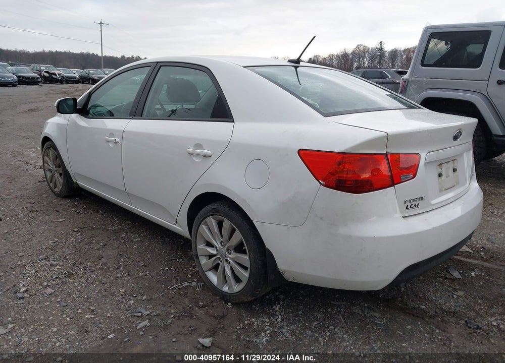 2011 KIA FORTE SX VIN: KNAFW4A37B5389408