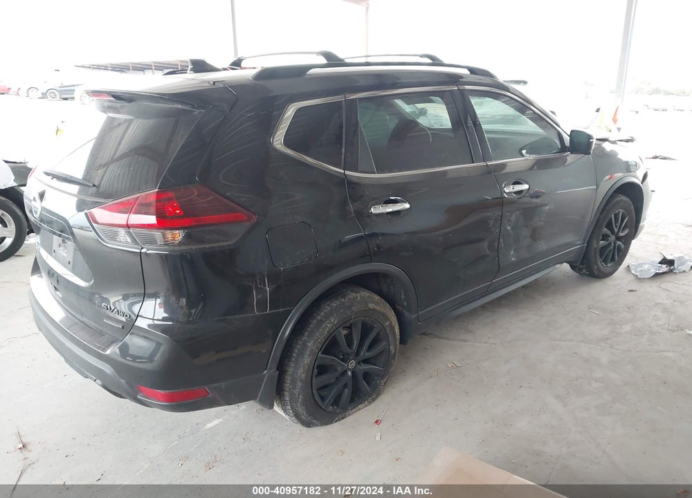 2018 NISSAN ROGUE SV VIN: 5N1AT2MV5JC840493