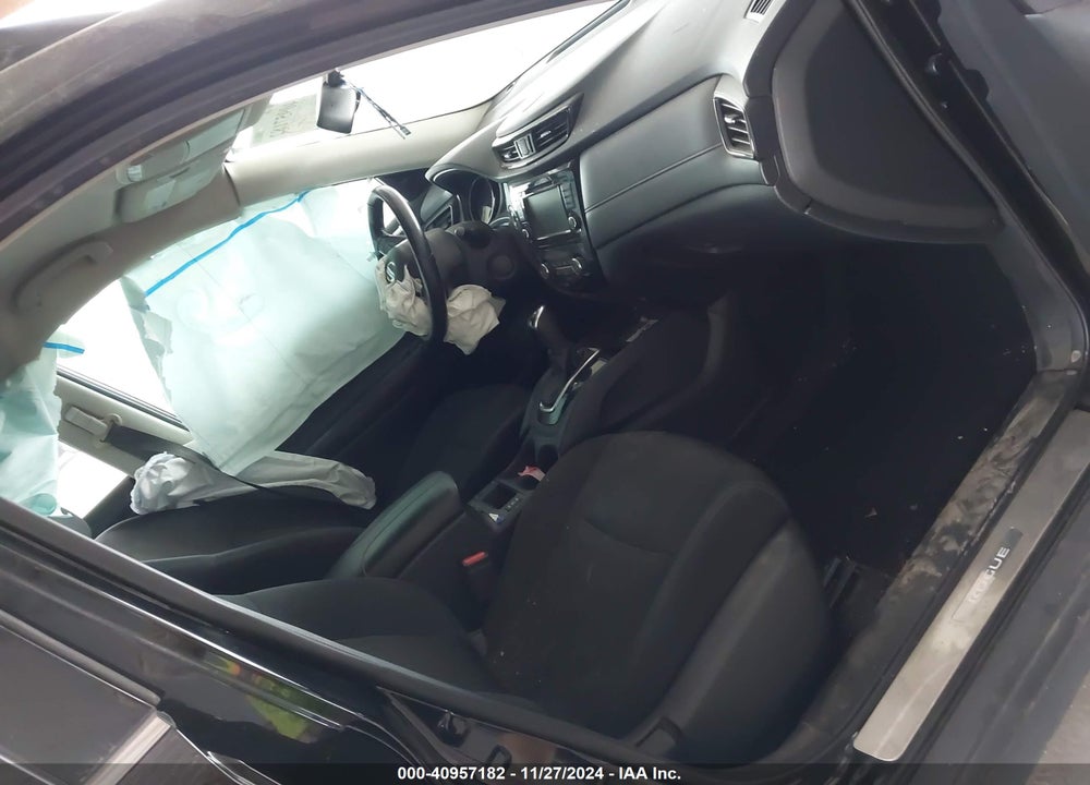 2018 NISSAN ROGUE SV VIN: 5N1AT2MV5JC840493