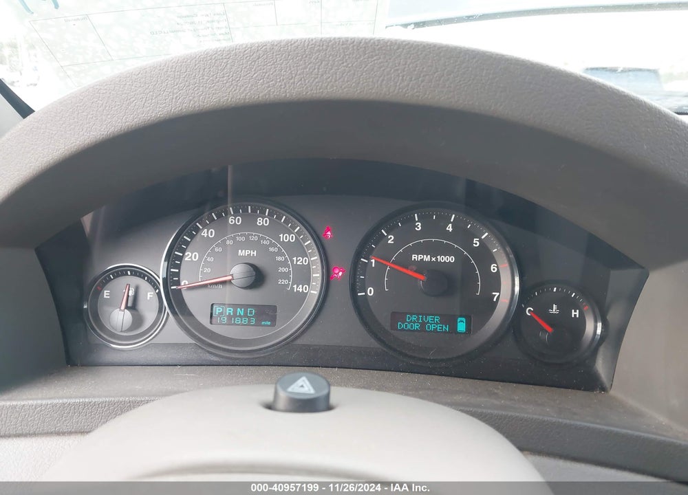 2005 JEEP GRAND CHEROKEE LAREDO VIN: 1J4HR48N75C626273