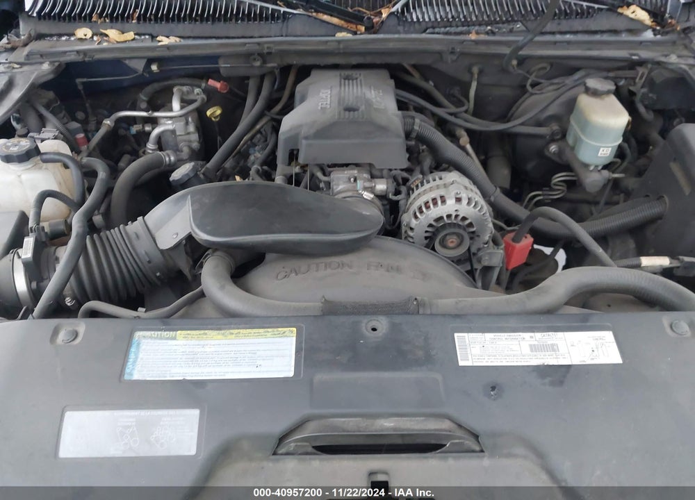 2000 CHEVROLET TAHOE ALL NEW LS VIN: 1GNEK13T8YJ179364