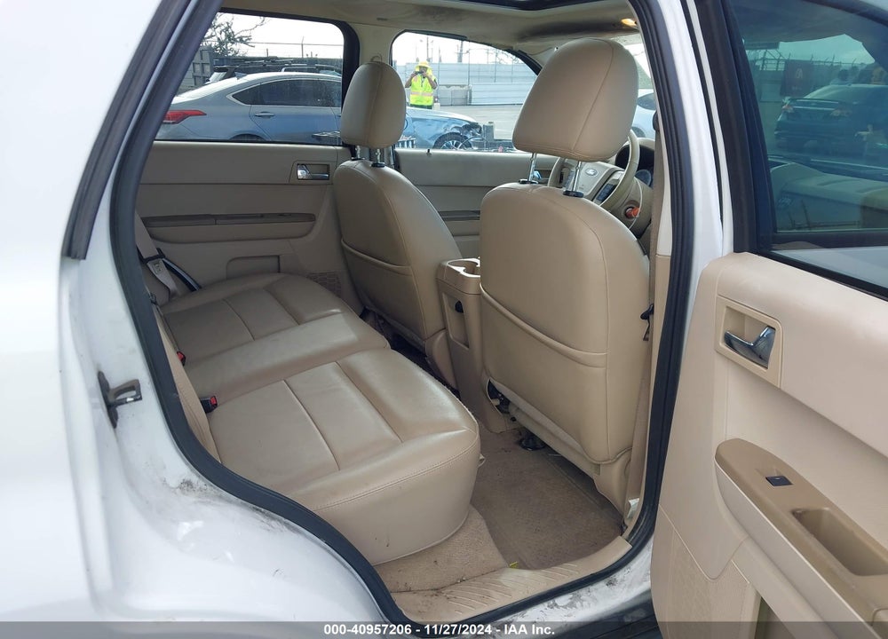 2008 FORD ESCAPE LIMITED VIN: 1FMCU04118KB12368