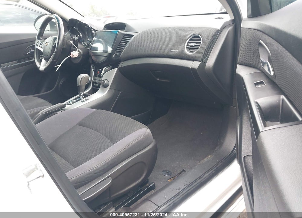 2014 CHEVROLET CRUZE 1LT AUTO VIN: 1G1PC5SB8E7303746