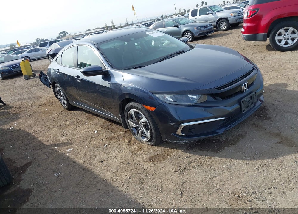 2019 HONDA CIVIC LX VIN: 19XFC2F6XKE203819