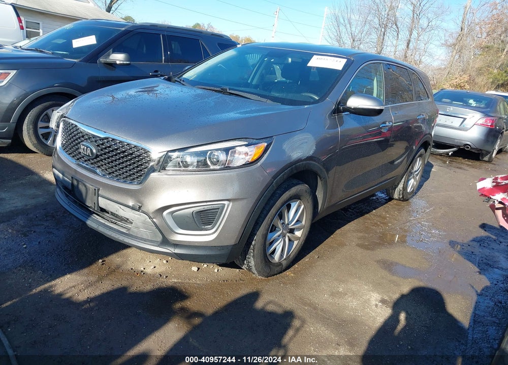 2016 KIA SORENTO 2.4L L VIN: 5XYPG4A38GG124791