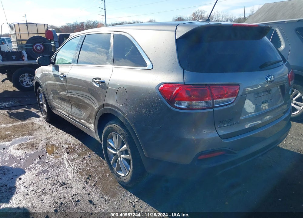 2016 KIA SORENTO 2.4L L VIN: 5XYPG4A38GG124791