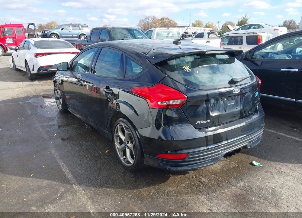 2017 FORD FOCUS ST VIN: 1FADP3L90HL276137