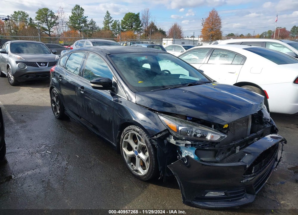 2017 FORD FOCUS ST VIN: 1FADP3L90HL276137