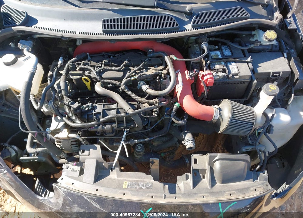 2015 FORD FIESTA VIN: 3FADP4GX2FM148136