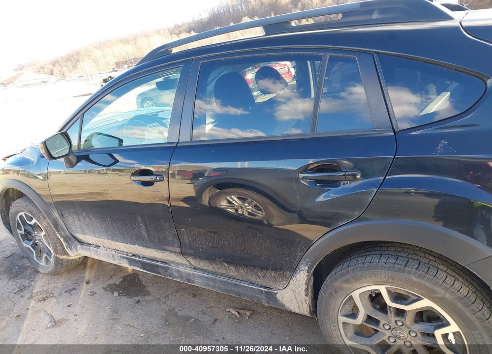 2017 SUBARU CROSSTREK 2.0I PREMIUM VIN: JF2GPABC4H8207884