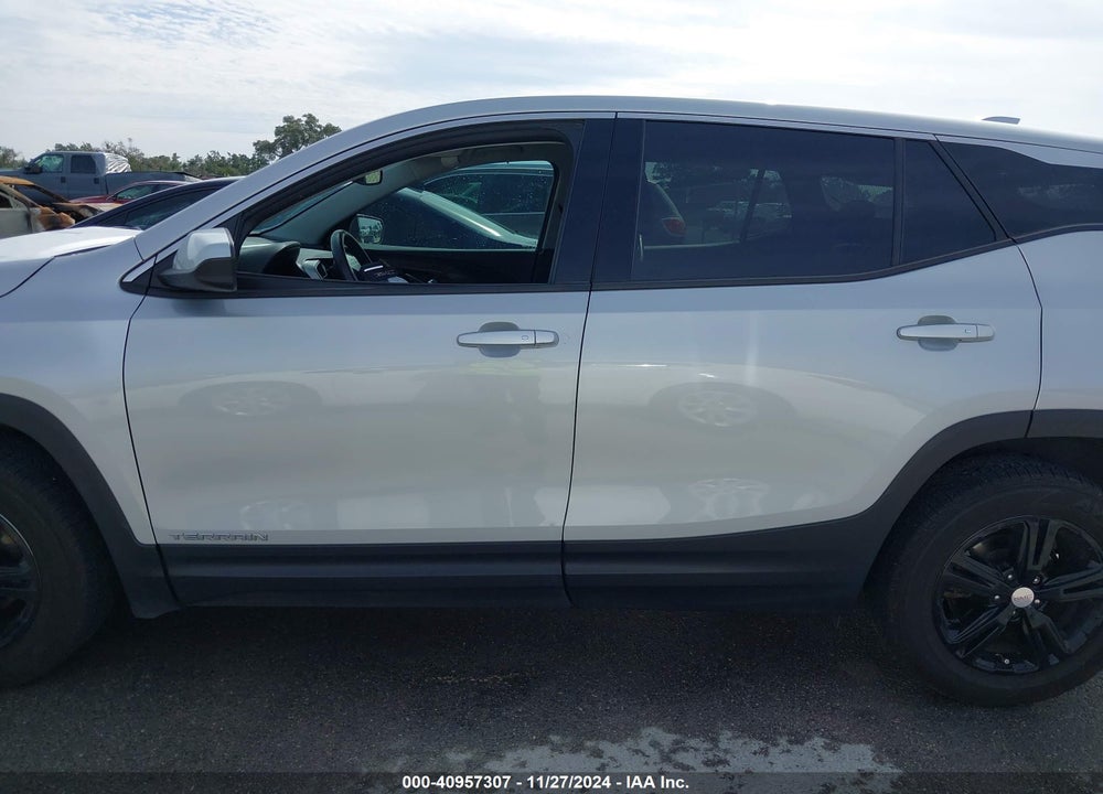 2018 GMC TERRAIN SLE VIN: 3GKALMEV7JL410679
