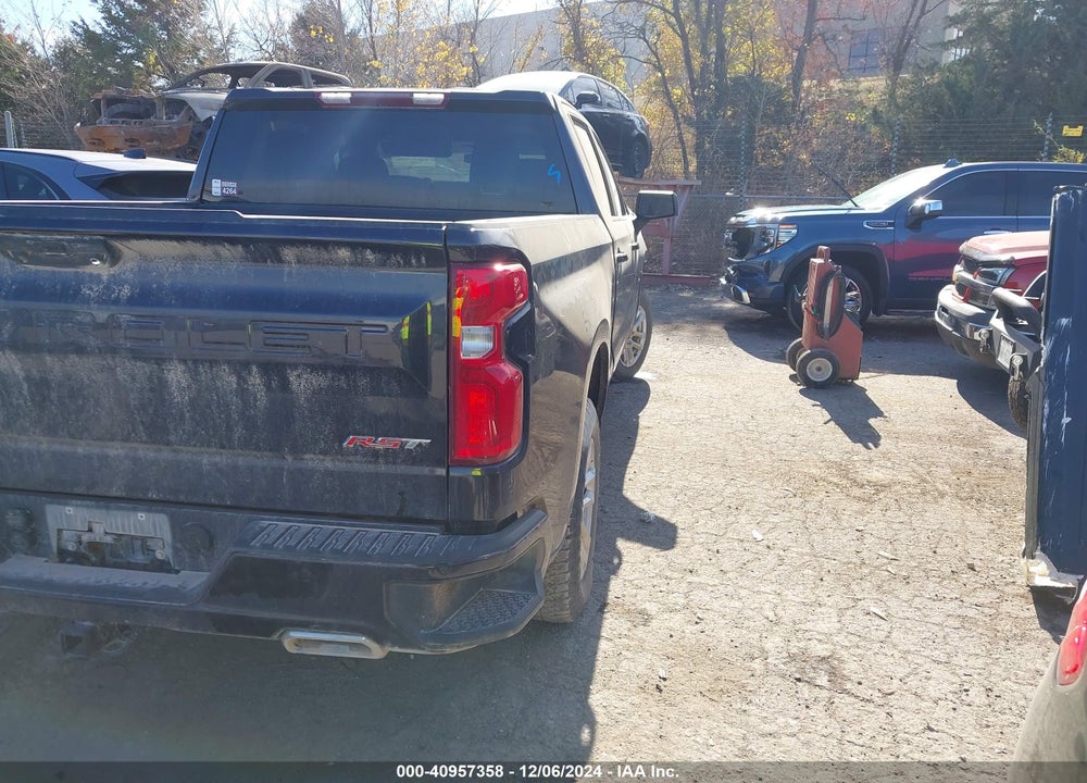 2023 CHEVROLET SILVERADO 1500 VIN: 3GCUDEE83PG110953