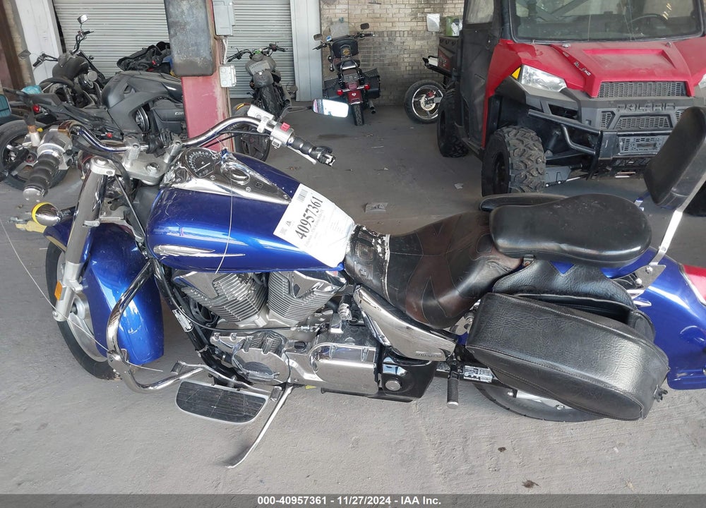 2006 HONDA VTX1300 R VIN: 1HFSC52636A309923