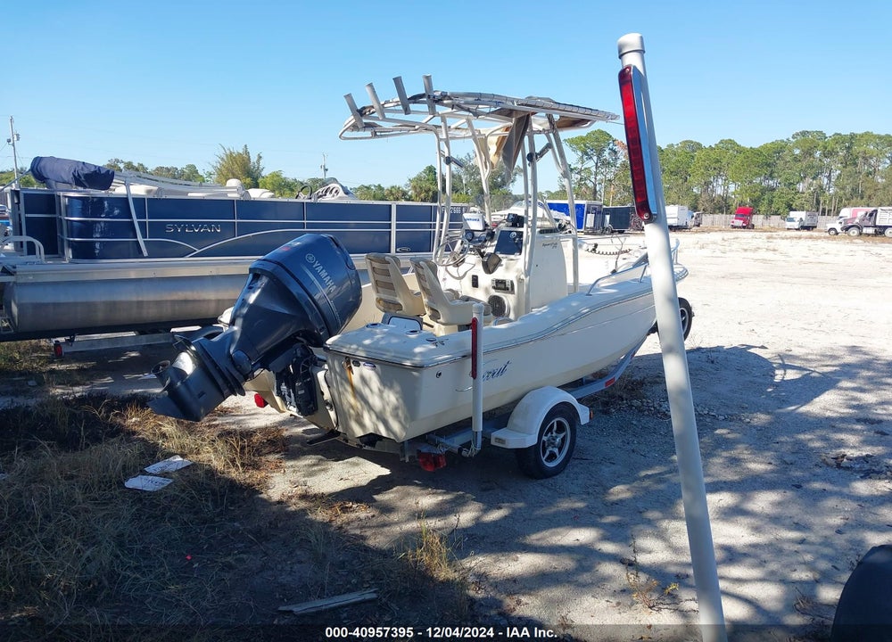 2014 SCOUT FISHING BOAT VIN: SLPMM405E314