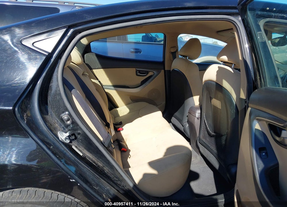 2013 HYUNDAI ELANTRA VIN: KMHDH4AE5DU551708