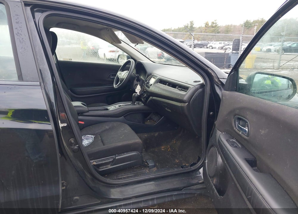 2018 HONDA HR-V LX VIN: 3CZRU6H33JM720964