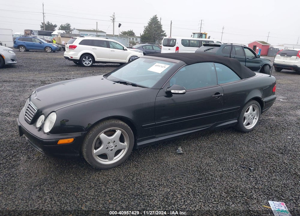 2000 MERCEDES-BENZ CLK 430 VIN: WDBLK70GXYT045212