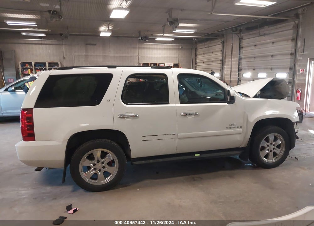 2007 CHEVROLET TAHOE LT VIN: 1GNFK13027J119654