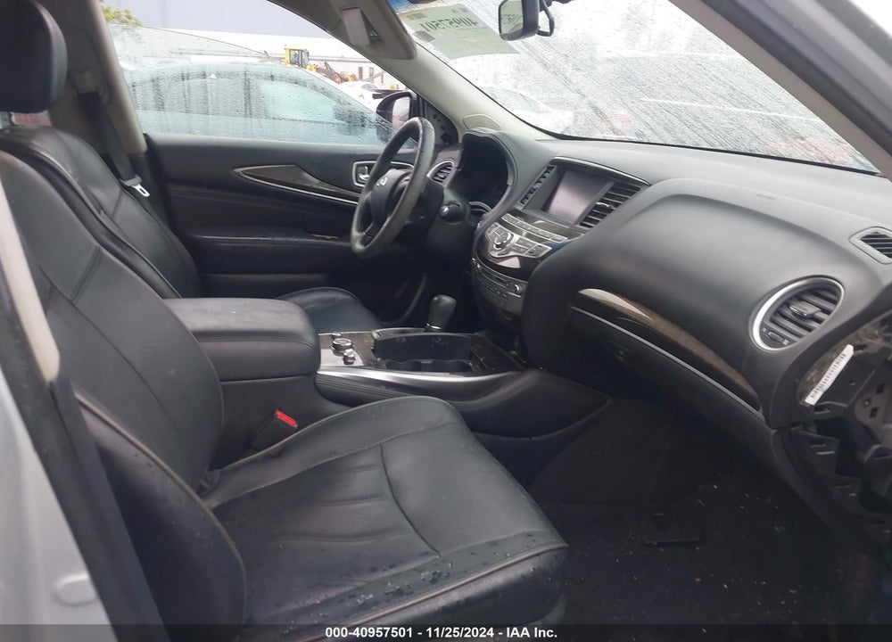 2013 INFINITI JX35 VIN: 5N1AL0MM8DC322538