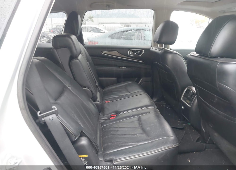 2013 INFINITI JX35 VIN: 5N1AL0MM8DC322538
