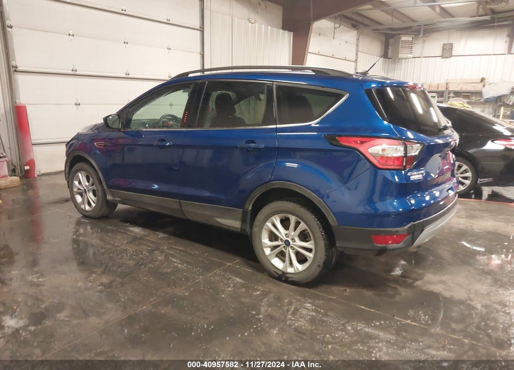 2018 FORD ESCAPE SE VIN: 1FMCU9GD5JUA85745