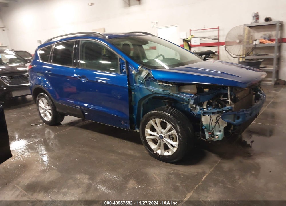 2018 FORD ESCAPE SE VIN: 1FMCU9GD5JUA85745