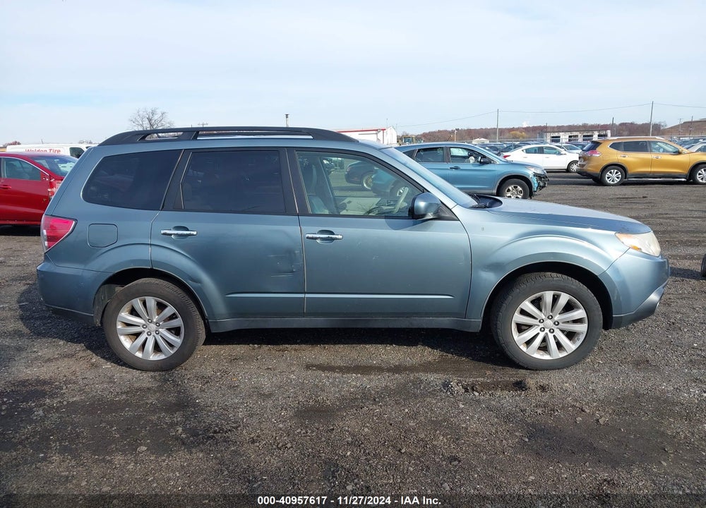 2013 SUBARU FORESTER 2.5X LIMITED VIN: JF2SHAEC8DH405249