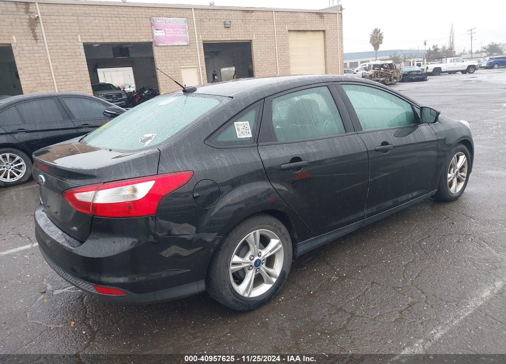 2014 FORD FOCUS SE VIN: 1FADP3F25EL176304