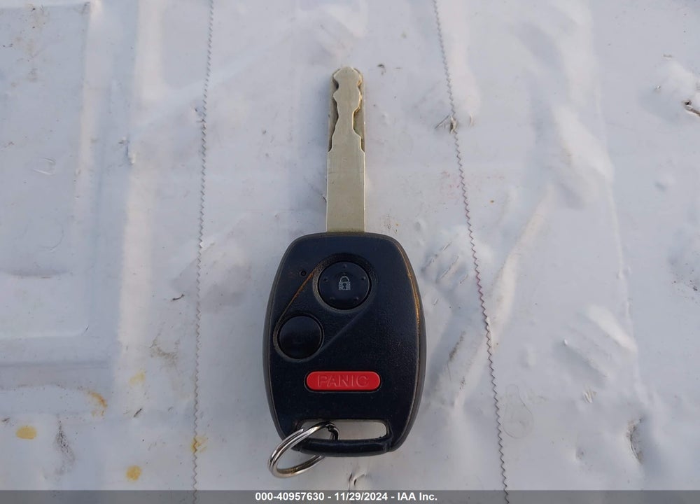 2008 HONDA CIVIC LX VIN: 1HGFA16558L102583