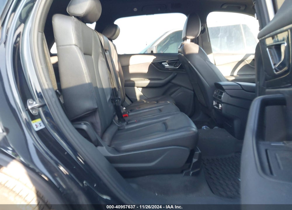 2017 AUDI Q7 3.0T PREMIUM VIN: WA1LAAF79HD018127
