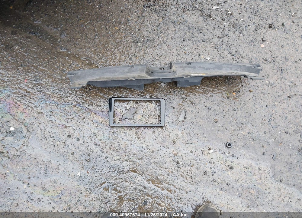2022 TOYOTA COROLLA LE VIN: 5YFEPMAE6NP279051