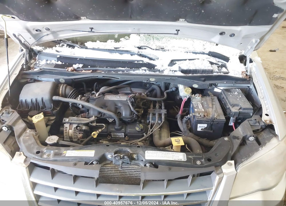 2010 CHRYSLER TOWN & COUNTRY TOURING VIN: 2A4RR5D17AR235185