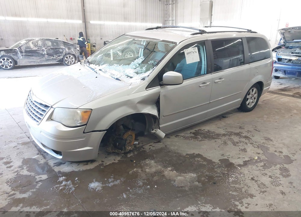 2010 CHRYSLER TOWN & COUNTRY TOURING VIN: 2A4RR5D17AR235185