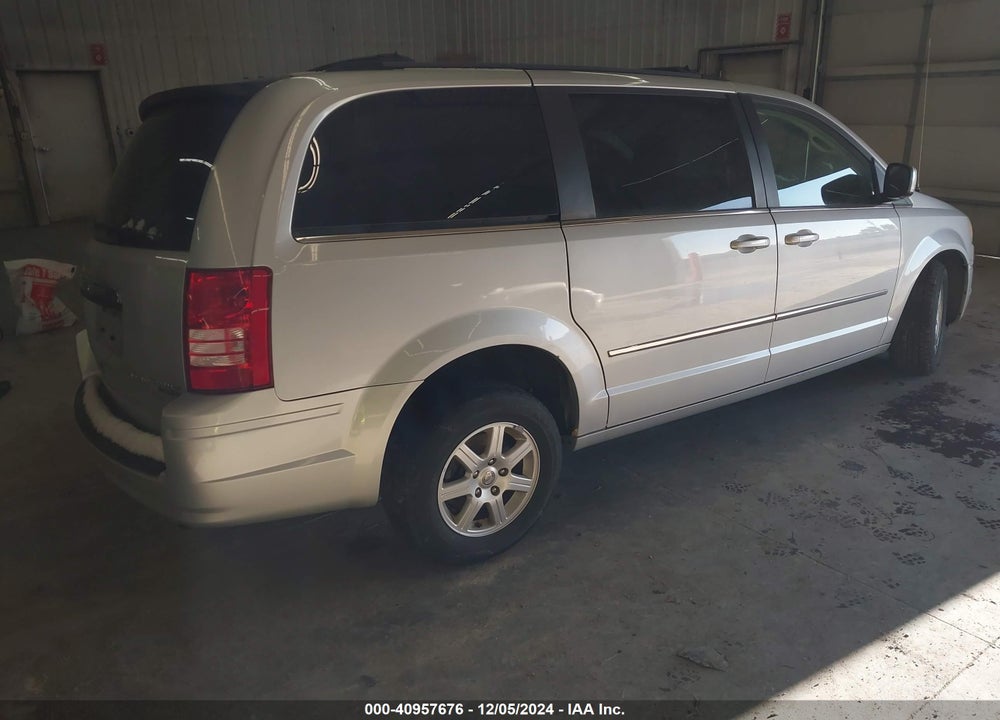 2010 CHRYSLER TOWN & COUNTRY TOURING VIN: 2A4RR5D17AR235185