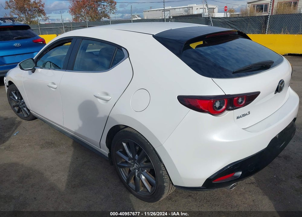 2022 MAZDA 3 SELECT VIN: JM1BPAKL4N1518910