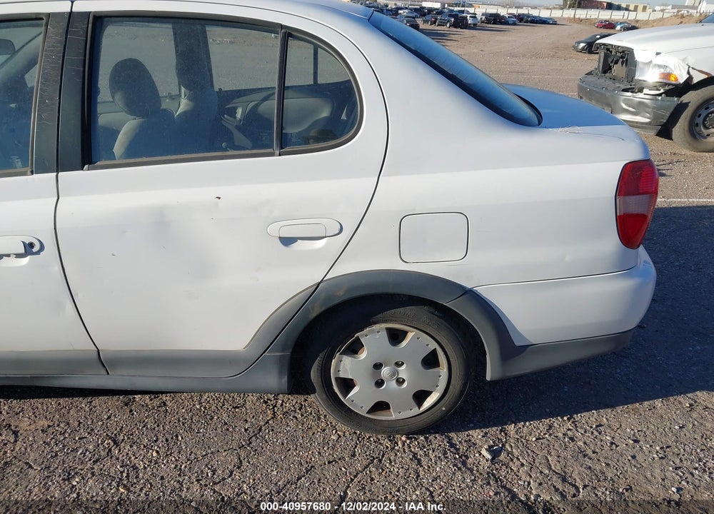 2000 TOYOTA ECHO VIN: JTDBT1235Y0035903