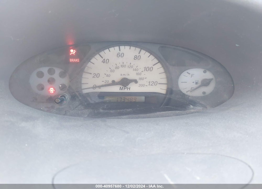 2000 TOYOTA ECHO VIN: JTDBT1235Y0035903