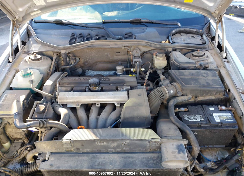 1998 VOLVO S70 VIN: YV1LS5571W1502619