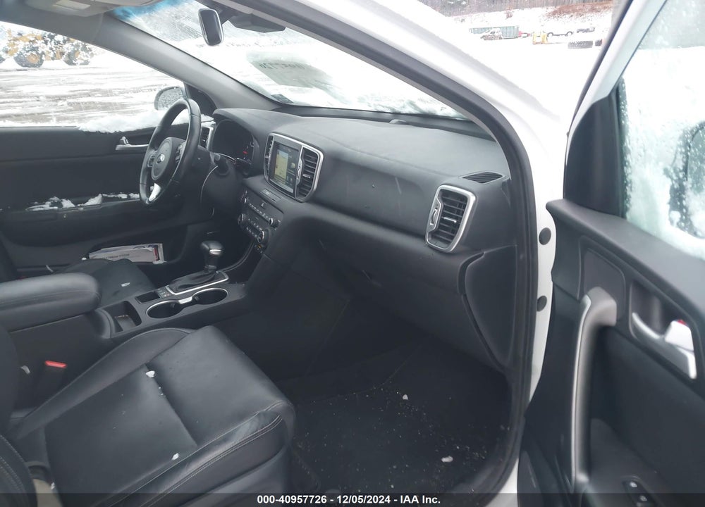 2017 KIA SPORTAGE EX VIN: KNDPNCAC5H7145581