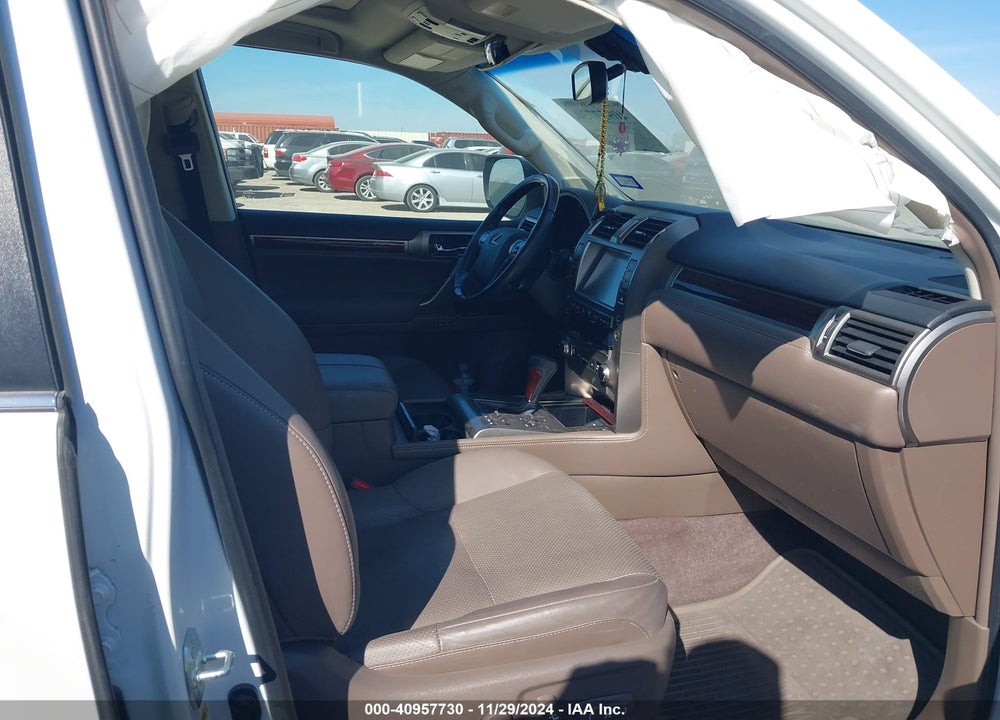 2018 LEXUS GX 460 LUXURY VIN: JTJJM7FX9J5201497