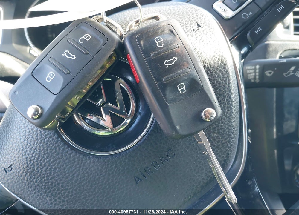 2015 VOLKSWAGEN JETTA 1.8T SE VIN: 3VWD17AJ4FM352449