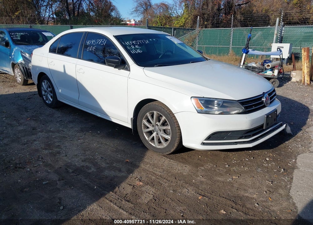 2015 VOLKSWAGEN JETTA 1.8T SE VIN: 3VWD17AJ4FM352449