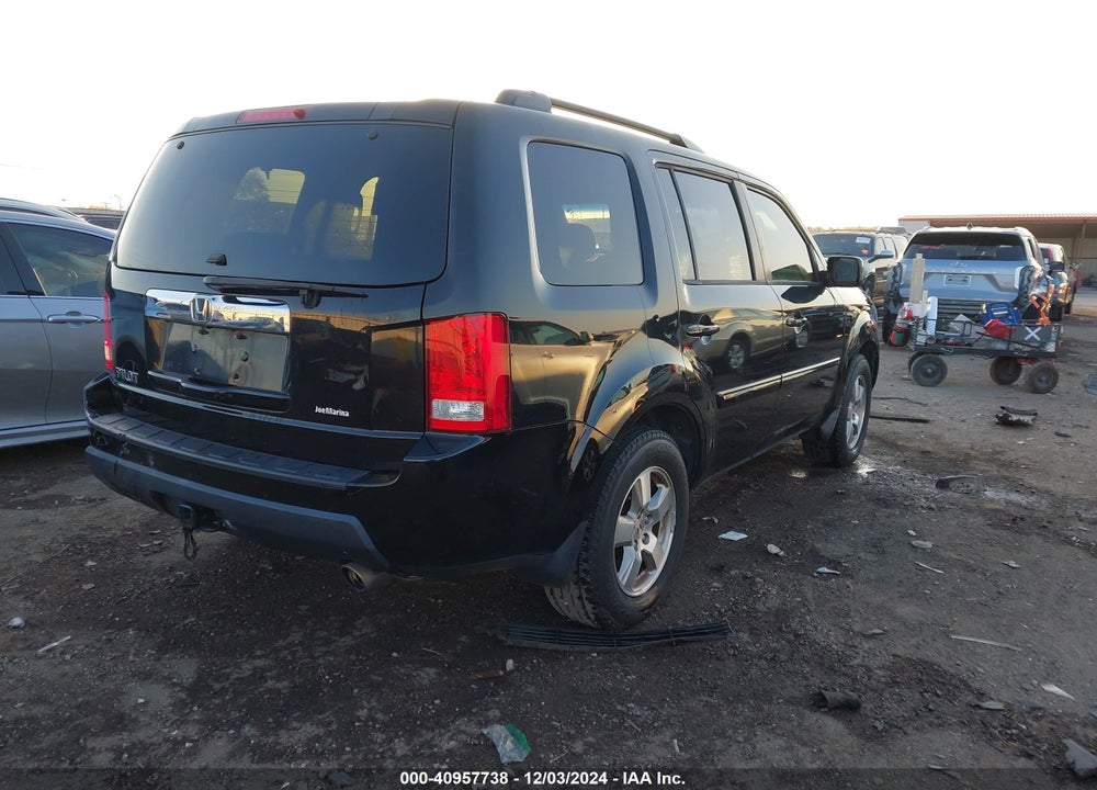 2011 HONDA PILOT EX-L VIN: 5FNYF3H58BB034808